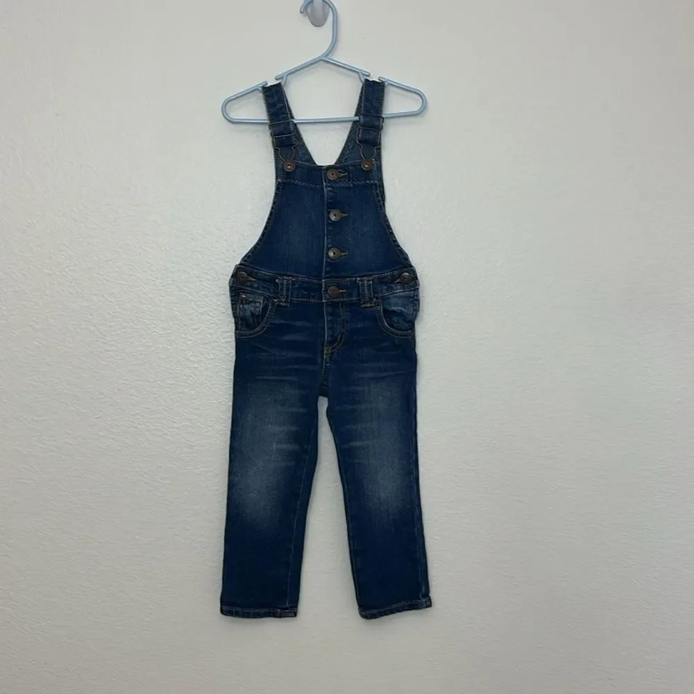OshKosh B’gosh Toddler girl 3T bib Overalls skinny fit Denim Blue Jeans